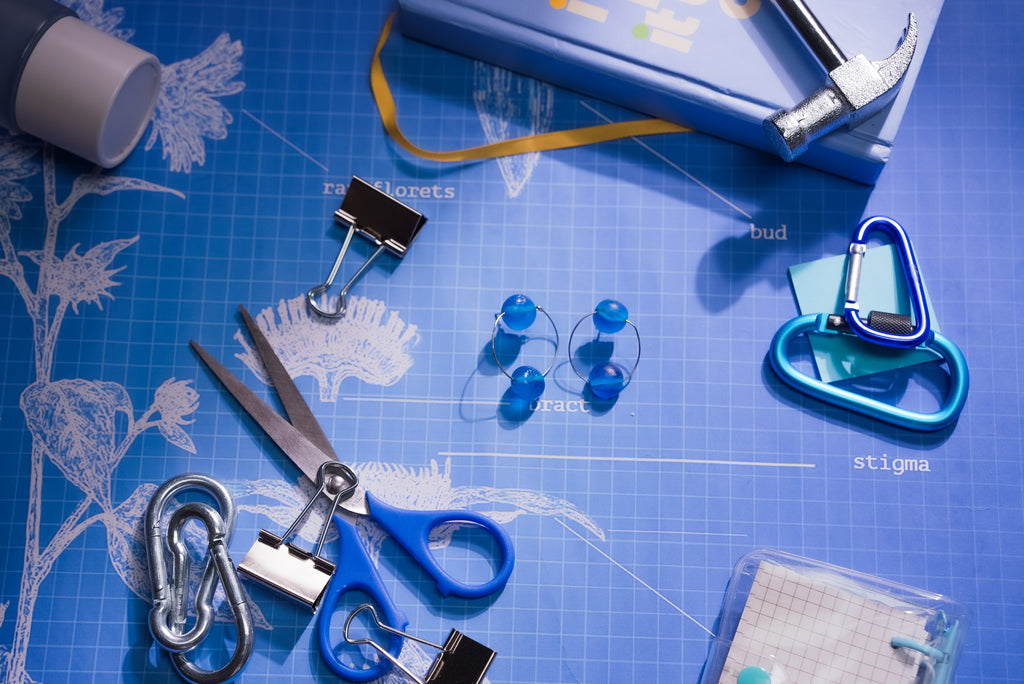 a. du.o. print. studs.