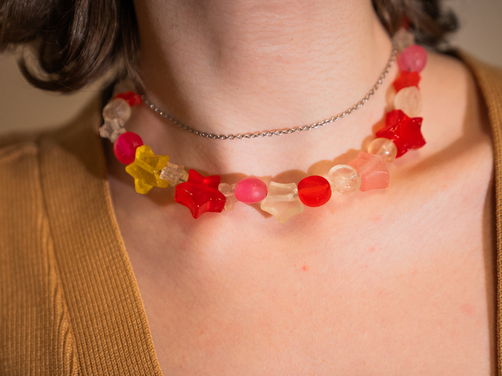 a new.print. neck.lace